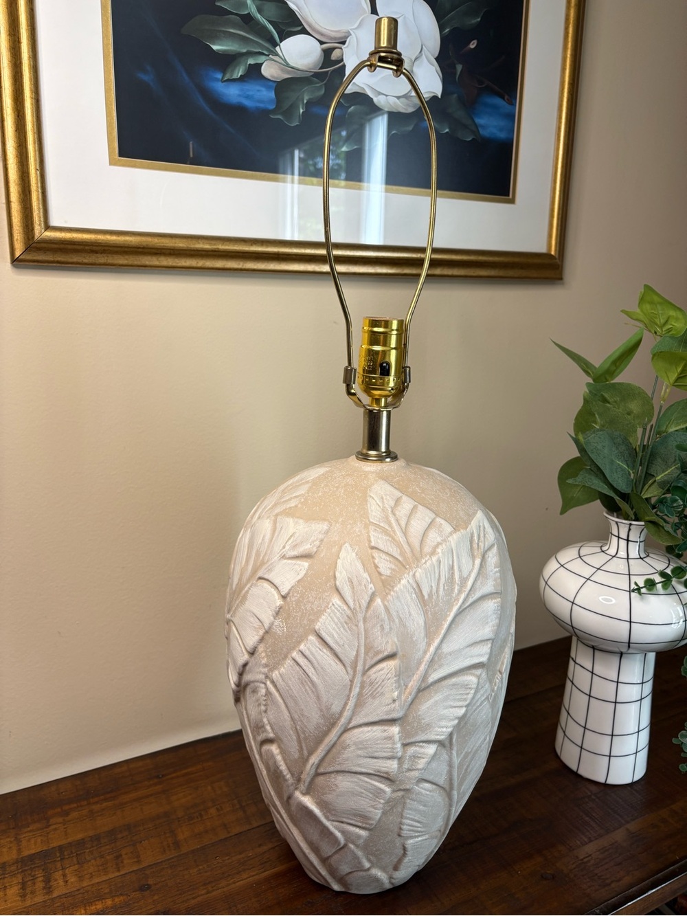 Vintage 1980’s Plaster Table Lamp Textured Banana Leaf Design - Picture 2 of 10